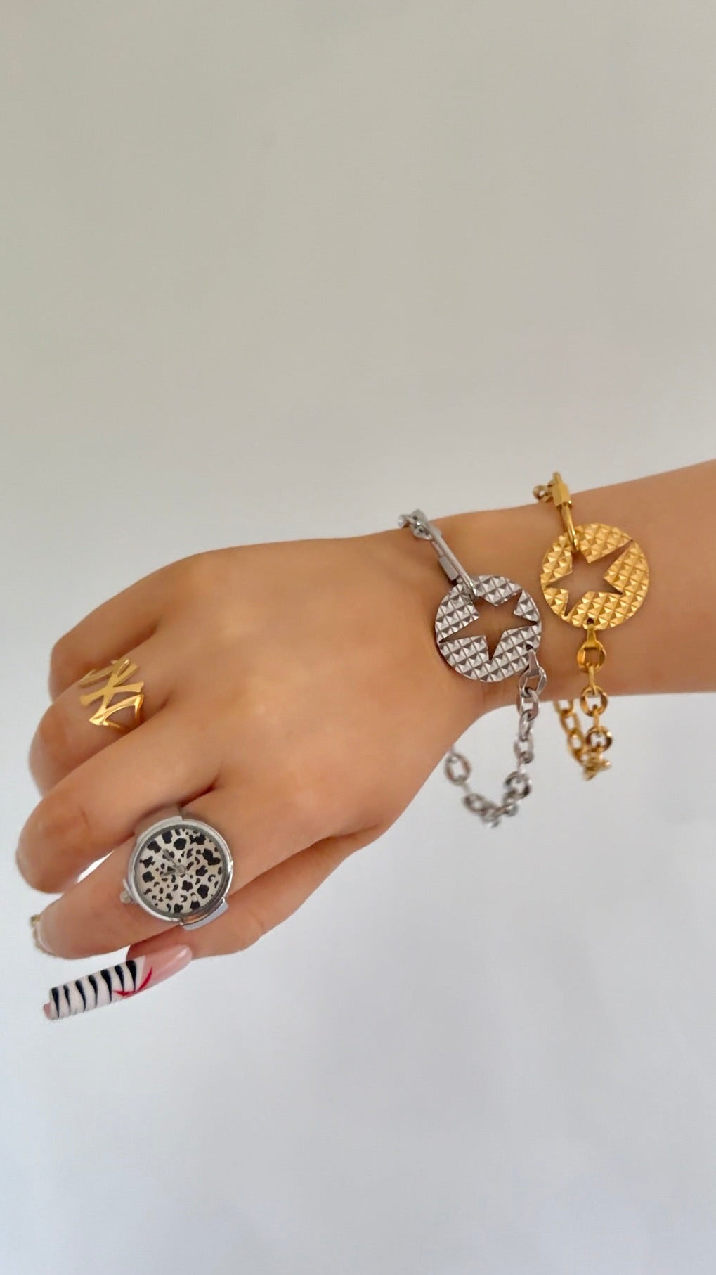 The “Star-Link” Bracelet