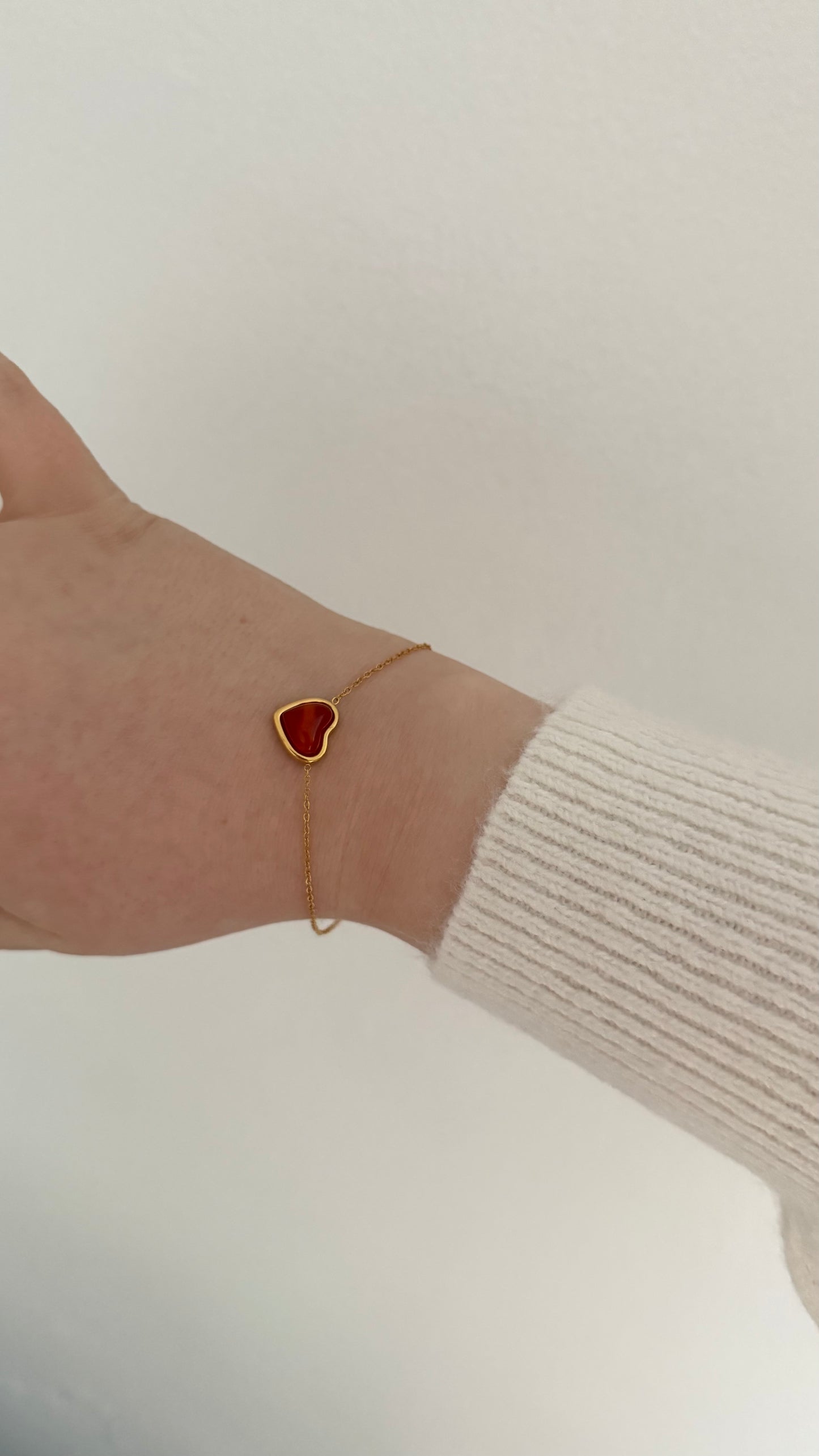 Dainty Heart Bracelet