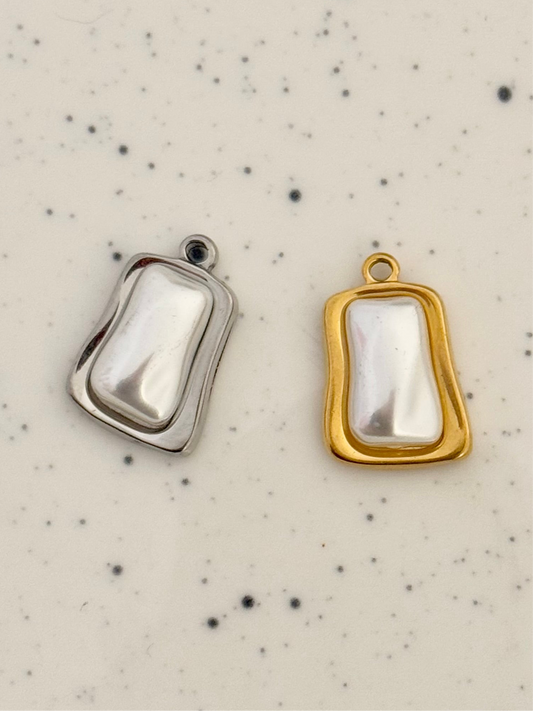 Irregular Pearl Pendant Charm