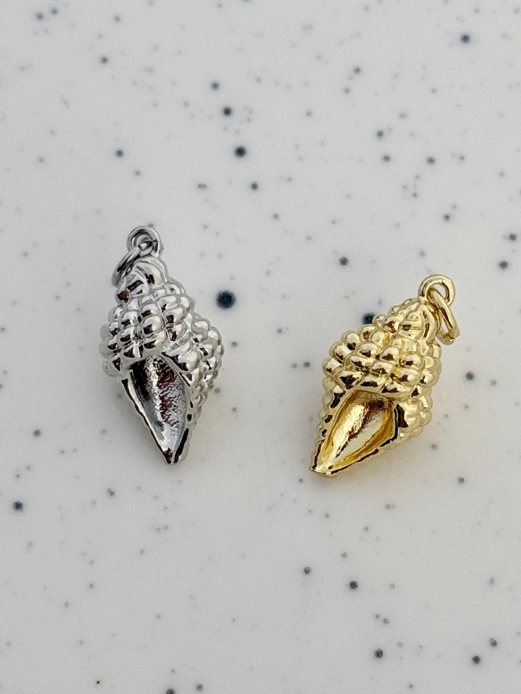 Shell Real Charms Shell Charm – Juicy Charms