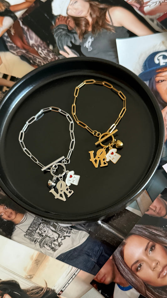 The “I ❤️ NY” Charm Bracelet