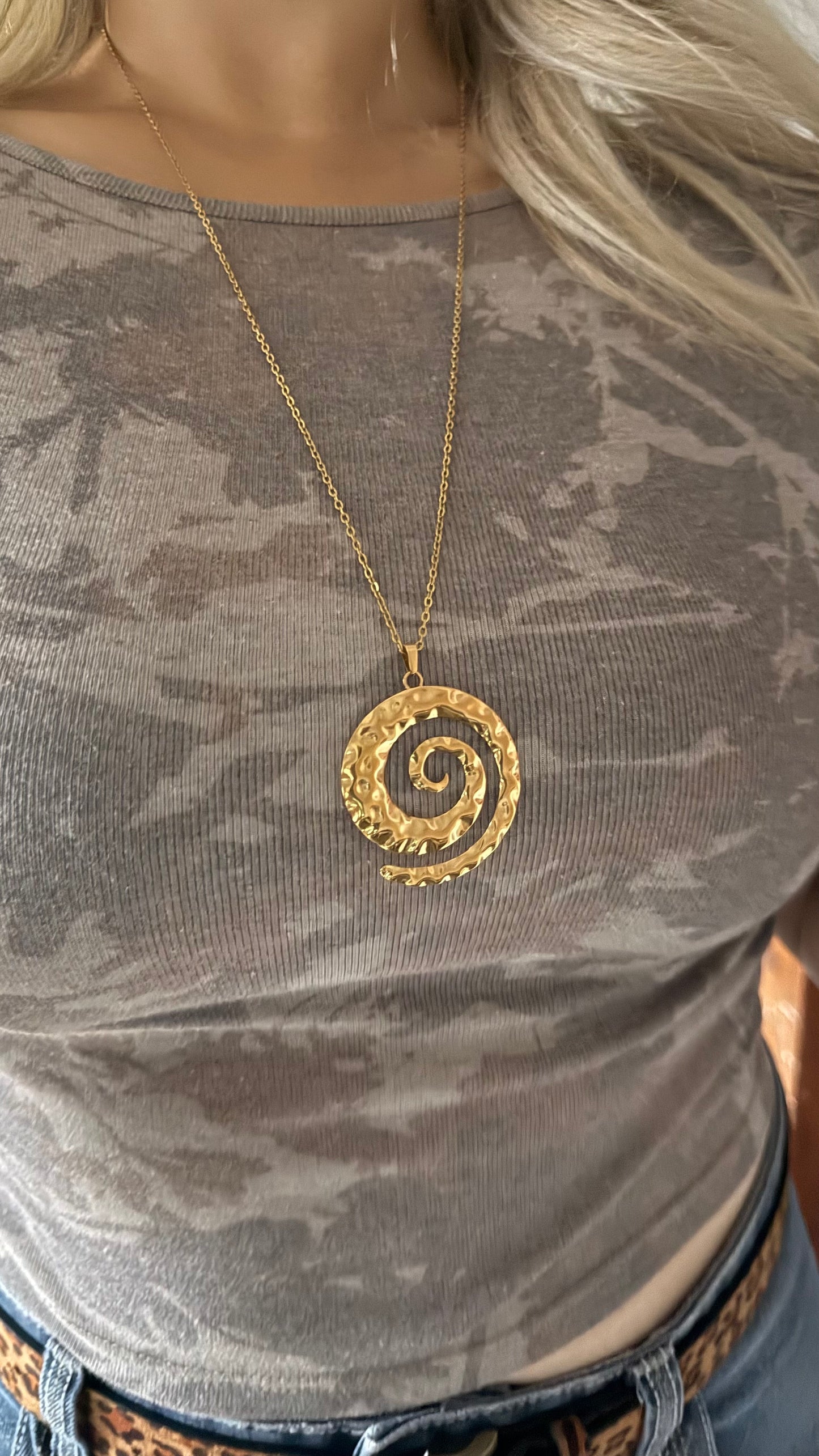 The “Hot Girl Spiral” Long Necklace